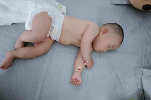 淮滨宝宝突然很多眼屎